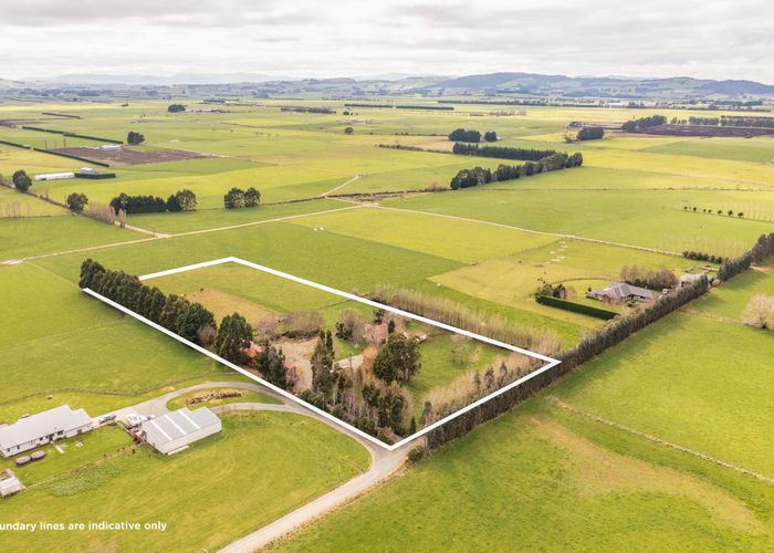  at 1059C Winton Lorneville Highway, Lochiel, Winton