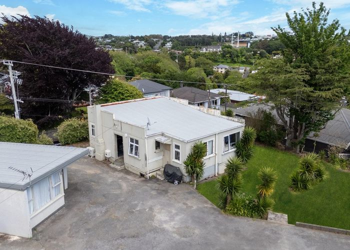  at 130 Carrington Street, Vogeltown, New Plymouth, Taranaki