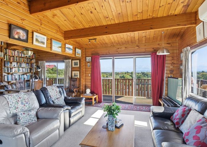  at 365 Centaurus Road, Hillsborough, Christchurch City, Canterbury