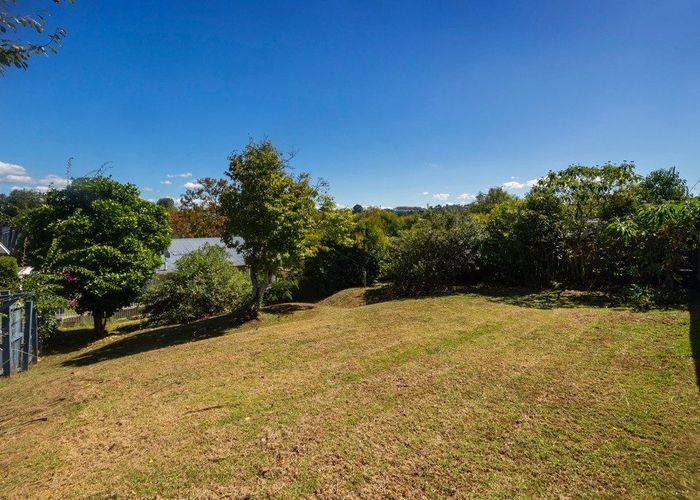  at 23 Warwick Street, Morningside, Auckland