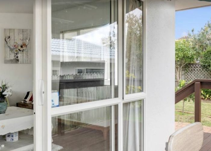  at 1/144 Whitford Road, Somerville, Manukau