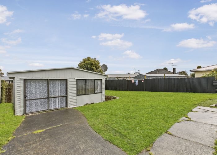  at 144 Preston Road, Otara, Auckland