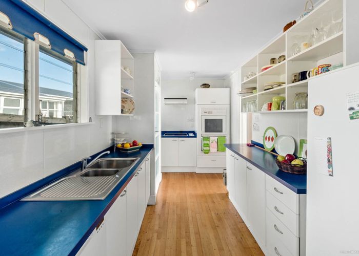  at 286 Rangatira Road, Beach Haven, Auckland