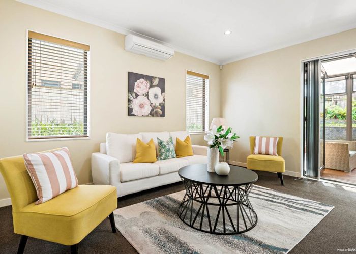  at 17 Ohau Court, Fairview Heights, North Shore City, Auckland