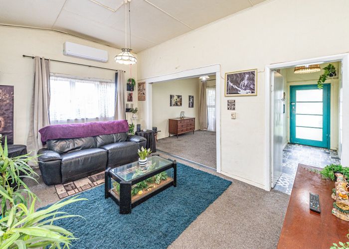  at 17 Gloag Street, Waverley, South Taranaki, Taranaki