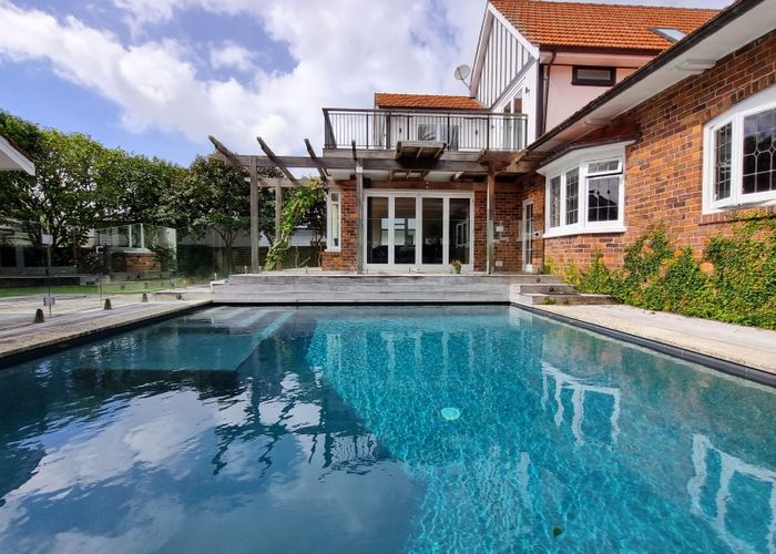 at 2 Oakfield Ave, Mount Albert, Auckland City, Auckland