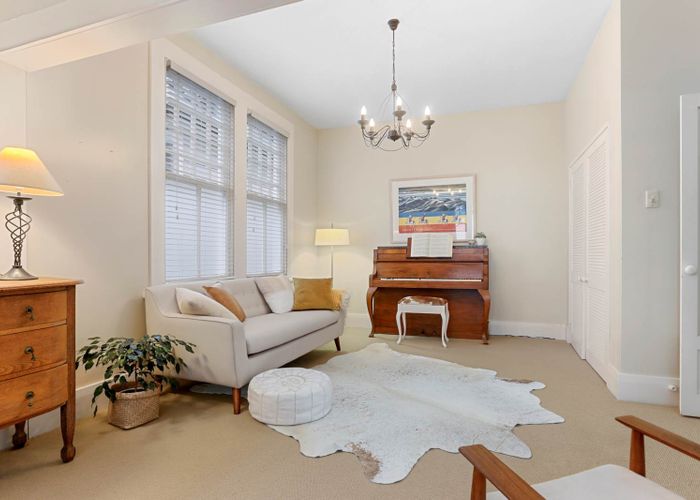  at 25 Woodside Road, Mount Eden, Auckland