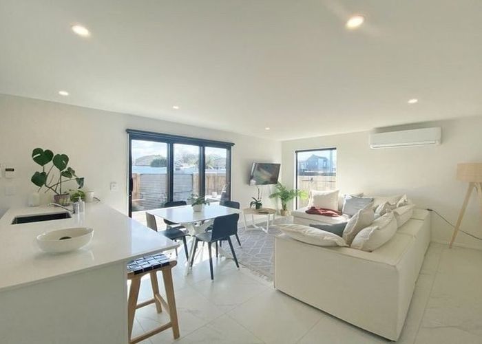  at 1/124 Milton Street, Somerfield, Christchurch
