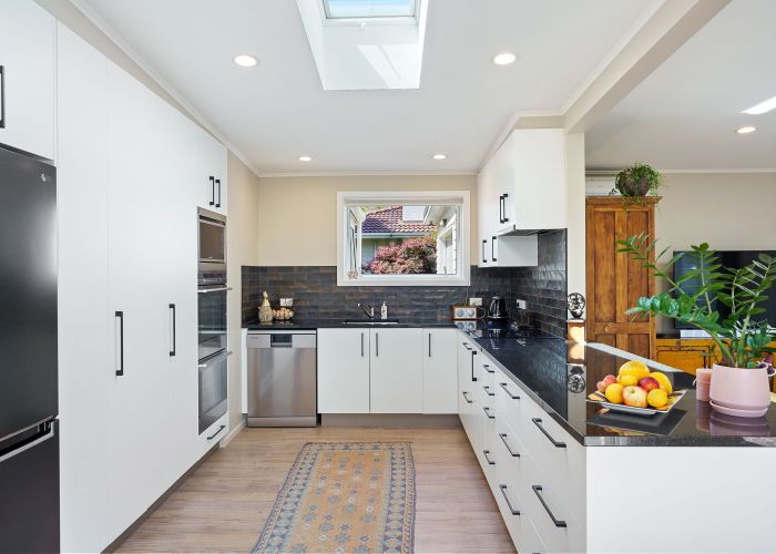  at 16 Sunny Glen, Waikanae, Waikanae