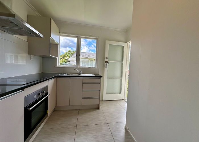  at 1/288 Rosebank Road, Avondale, Auckland City, Auckland