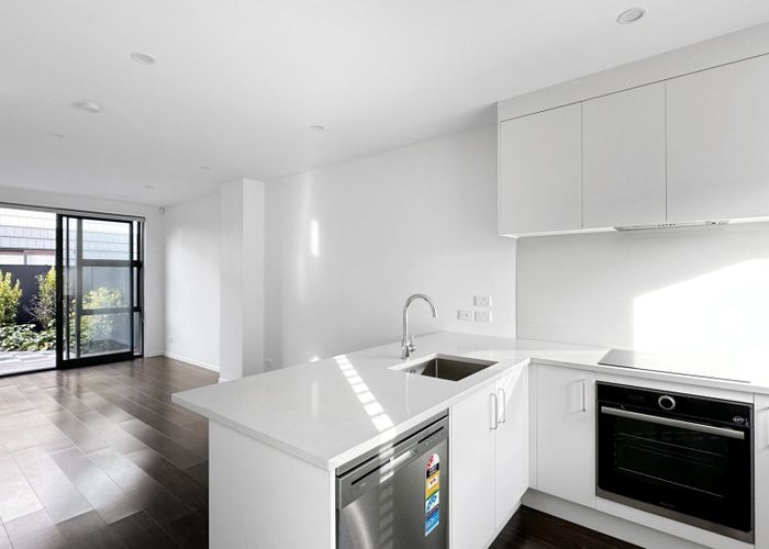  at 61 Tuaiwi Street, Manukau, Manukau City, Auckland