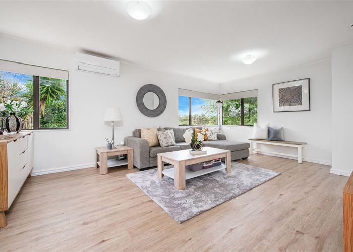  at 64 Birdwood Road, Swanson, Auckland