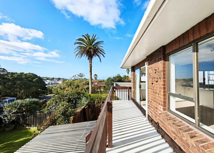  at 28 Glencoe Road, Browns Bay, North Shore City, Auckland