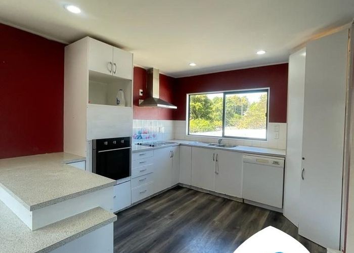  at 28 Aldersgate road, Hillsborough, Auckland City, Auckland
