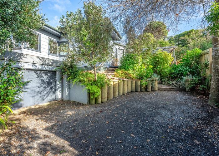  at 52 Forest Road, Raumati South, Paraparaumu