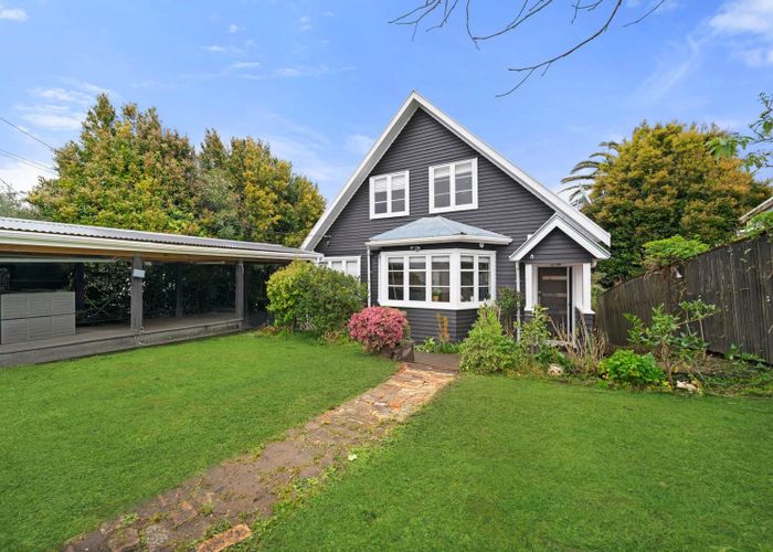  at 121  Fairview Avenue, Fairview Heights, North Shore City, Auckland