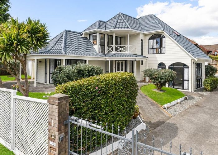  at 1 Elizabethan Gardens, St Heliers, Auckland