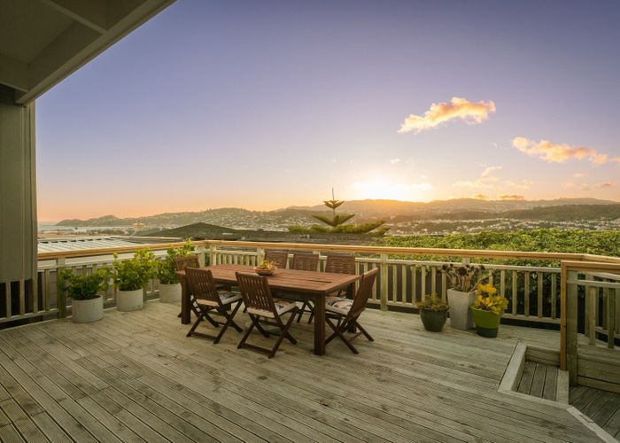  at 15 Rangitane Street, Maupuia, Wellington