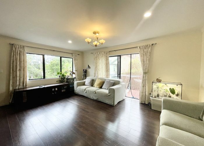  at 17  Blethyn Pl, Te Atatu South, Waitakere City, Auckland