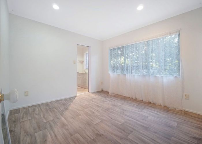  at 67 Rangeview Road, Sunnyvale, Auckland