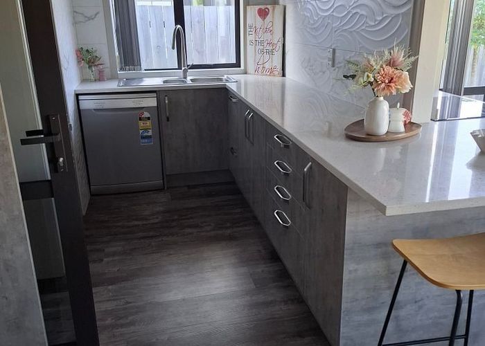  at 12 Ashlynne Avenue, Papatoetoe, Manukau City, Auckland