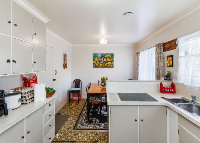  at 70 Meadowvale Drive, Levin, Levin