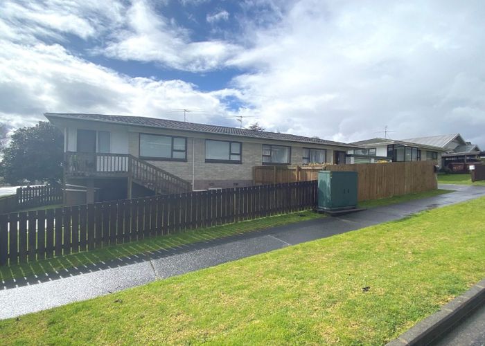  at 2/8 Duncan Avenue, Sandringham, Auckland