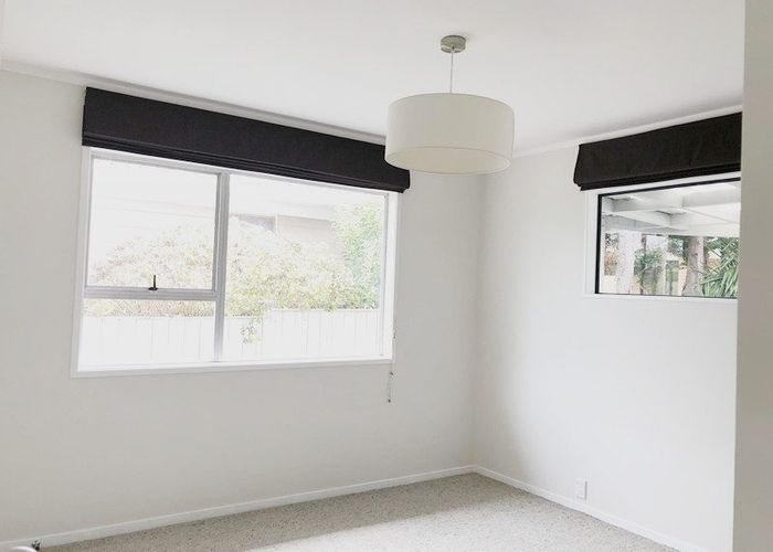  at 17 Preston Avenue, Henderson, Waitakere City, Auckland