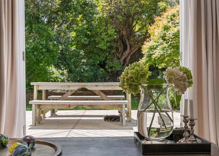  at 112 Karori Road, Karori, Wellington, Wellington