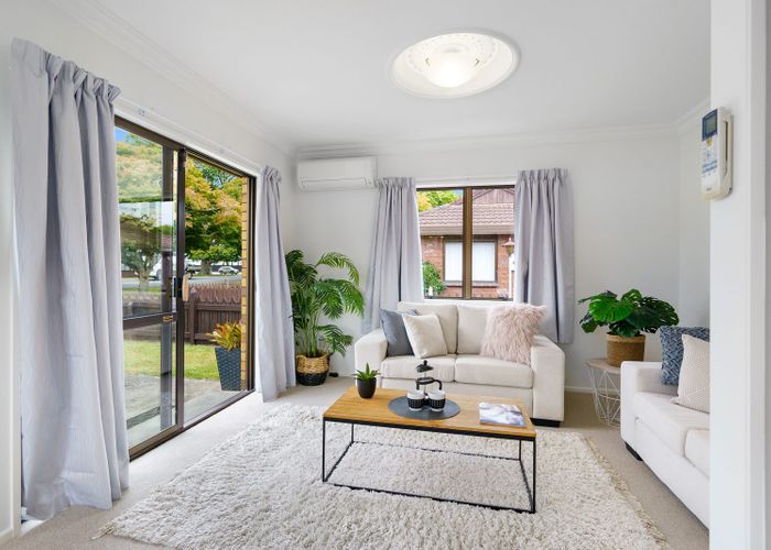  at 2/64 Hamilton Road, Cambridge, Cambridge