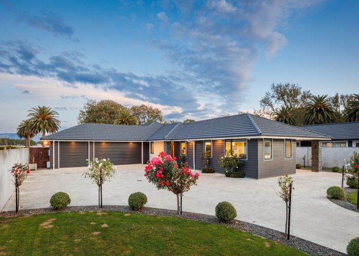  at 7 Grand Oaks Drive, Awapuni, Palmerston North, Manawatu / Whanganui