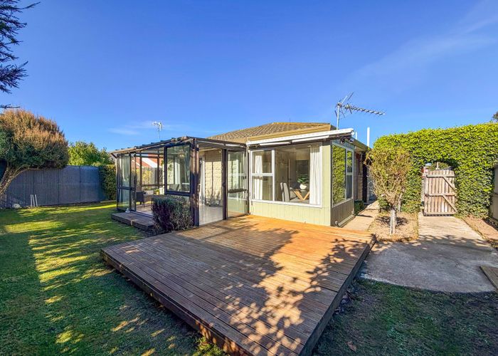  at 2/59 Gardiners Road, Bishopdale, Christchurch City, Canterbury