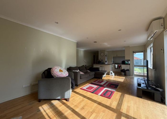  at 11 Jeffs Road, Flat Bush, Manukau City, Auckland