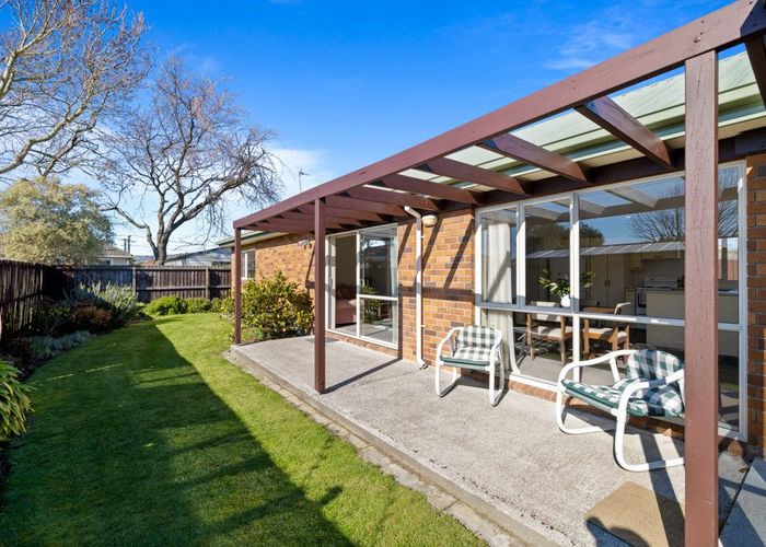  at 2/28 Hay Street, Bromley, Christchurch