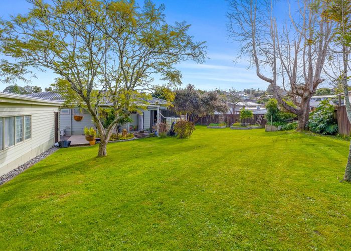  at 15 Clyma Place, Massey, Waitakere City, Auckland