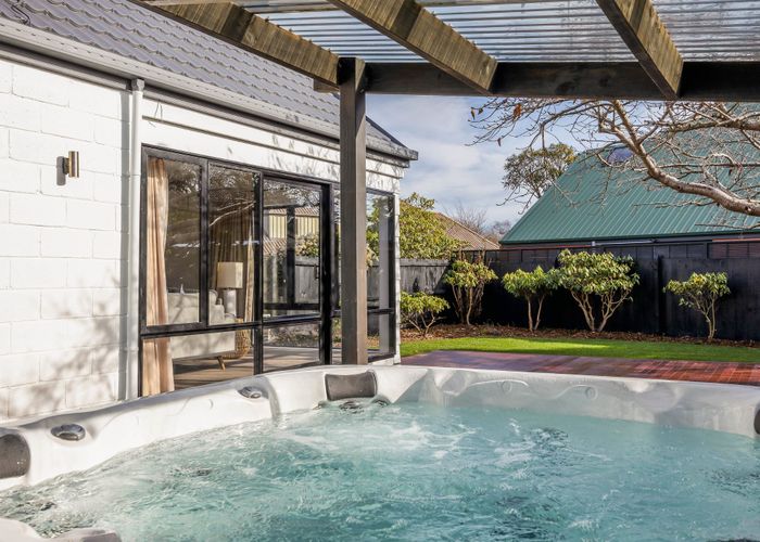  at 7 Harrods Court, Ilam, Christchurch
