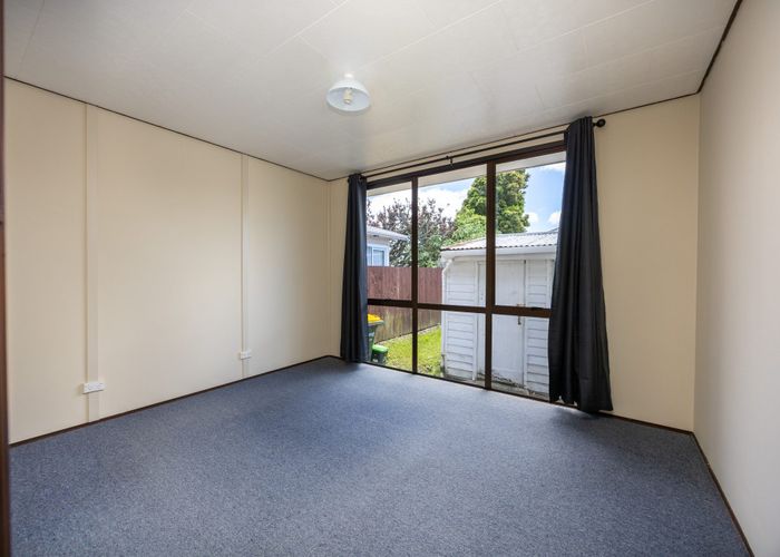  at 1/67 Cobham Crescent, Kelston, Waitakere City, Auckland