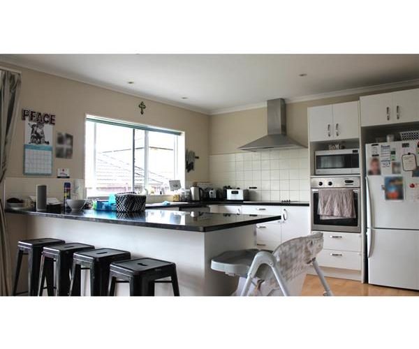  at 2 Cambrian Crescent, Flat Bush, Manukau City, Auckland
