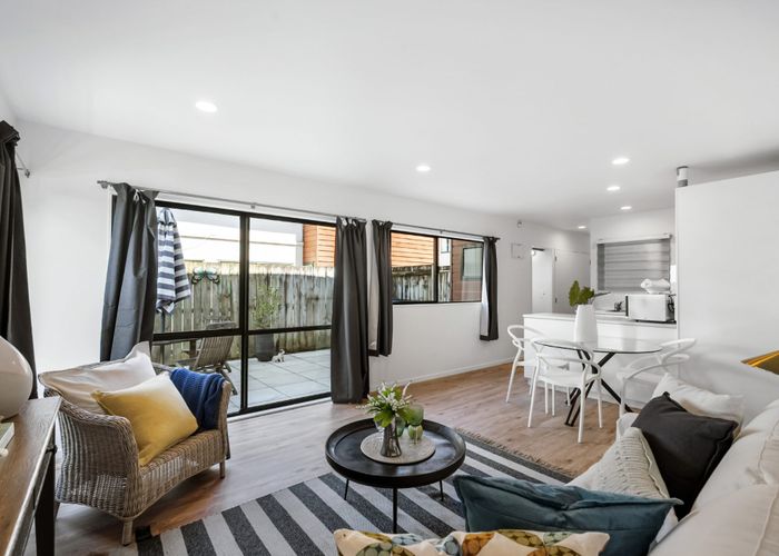  at 2/64A Galway Street, Onehunga, Auckland City, Auckland