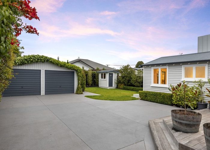  at 16 Brenchley Avenue, Strowan, Christchurch City, Canterbury