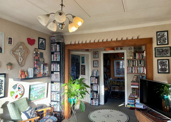  at 48 Pinehaven Road, Pinehaven, Upper Hutt, Wellington