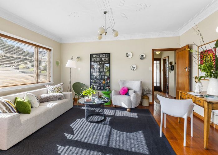  at 9 Woburn Road, Northland, Wellington