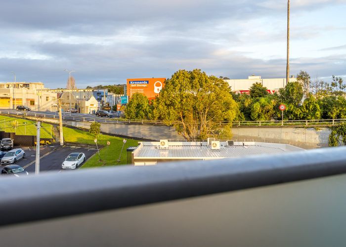  at 2F/15 Minnie Street, Eden Terrace, Auckland City, Auckland