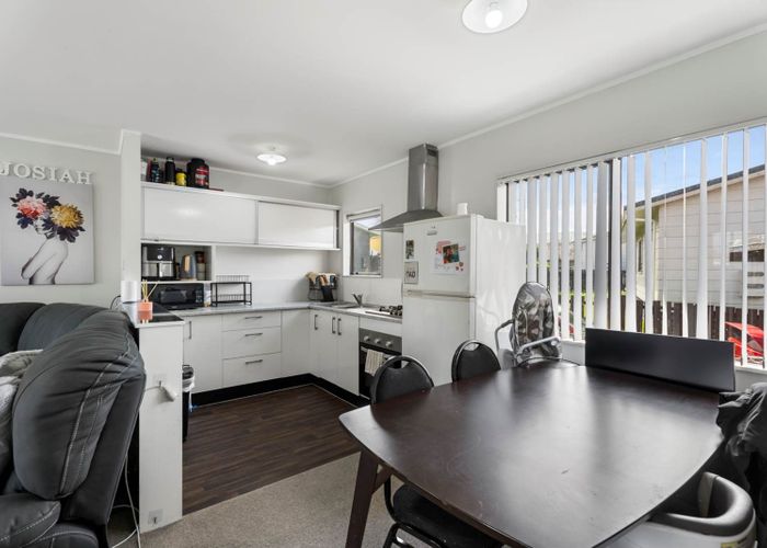  at 2/114 Finlayson Avenue, Manurewa, Manukau City, Auckland