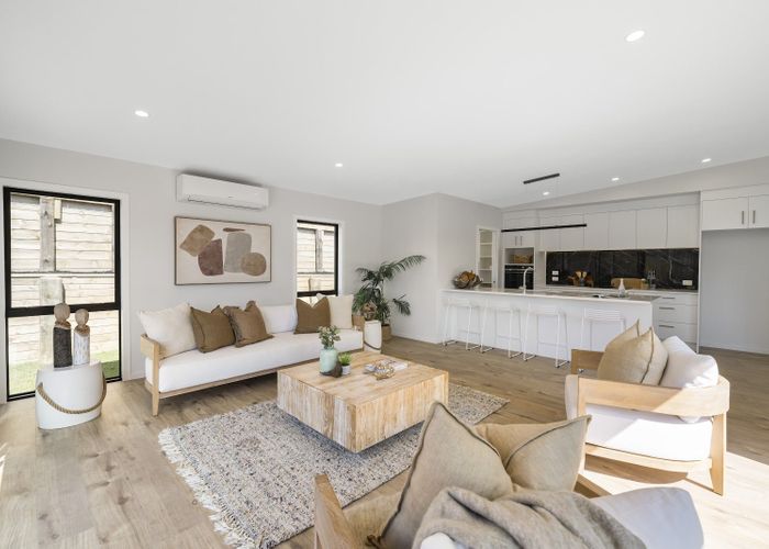  at 12 Bob Carter Place, Welcome Bay, Tauranga