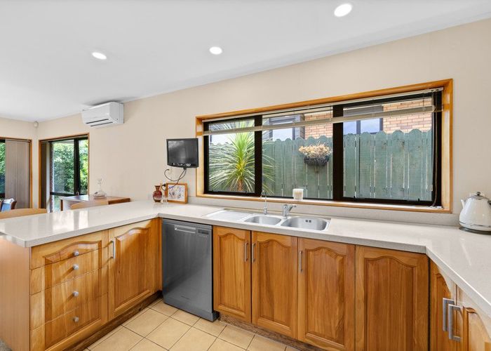  at 3/6 Kookaburra Place, Botany Downs, Manukau City, Auckland