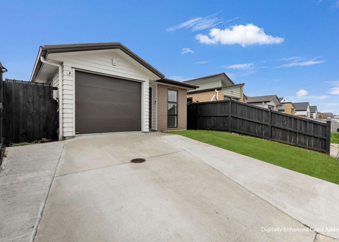  at 12 Farmland Road, Papakura, Papakura