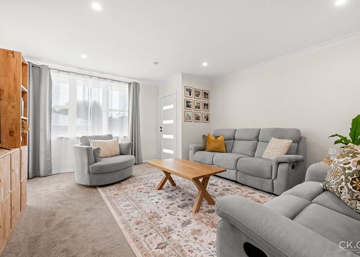 at 1/1 Saulbrey Grove, Woburn, Lower Hutt, Wellington