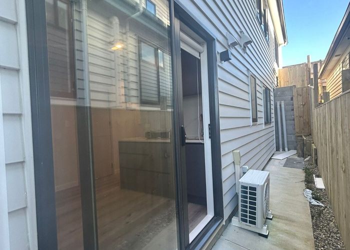  at 14 Glann Lane, Flat Bush, Manukau City, Auckland