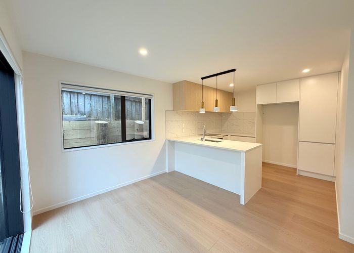  at 14D Clairville cres, Wai O Taiki Bay, Auckland City, Auckland